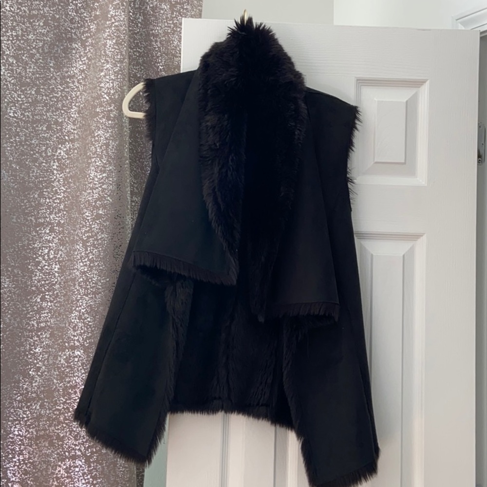 Scoop women’s vest black fur Small